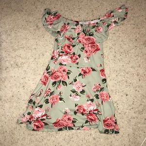 Off the shoulder green summer dress